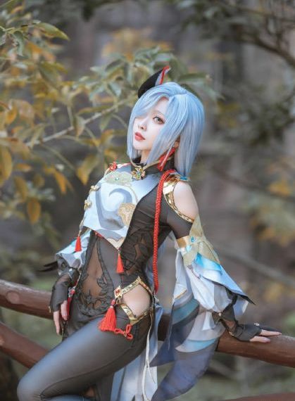 老王和露露